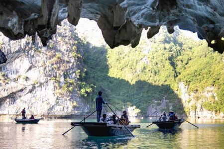 cave-tour-in-vietnam