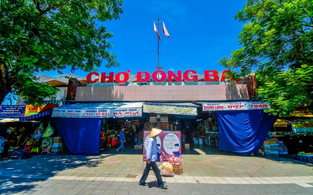 what-to-do-in-hue-vietnam-6-dong-ba-market